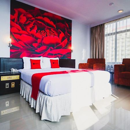 Reddoorz Plus Near Mall Ratu Indah 2 Macasar Exterior foto
