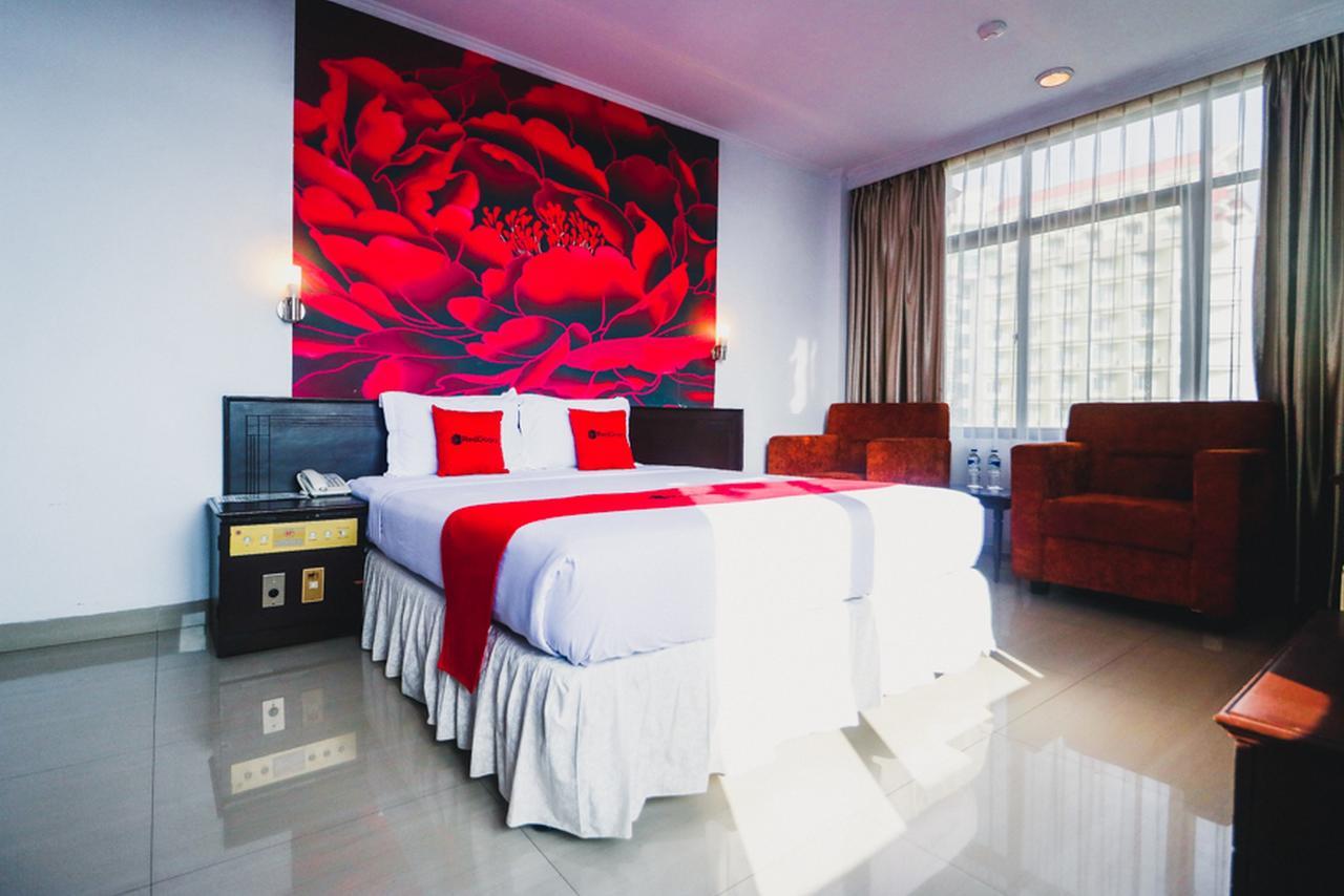 Reddoorz Plus Near Mall Ratu Indah 2 Macasar Exterior foto