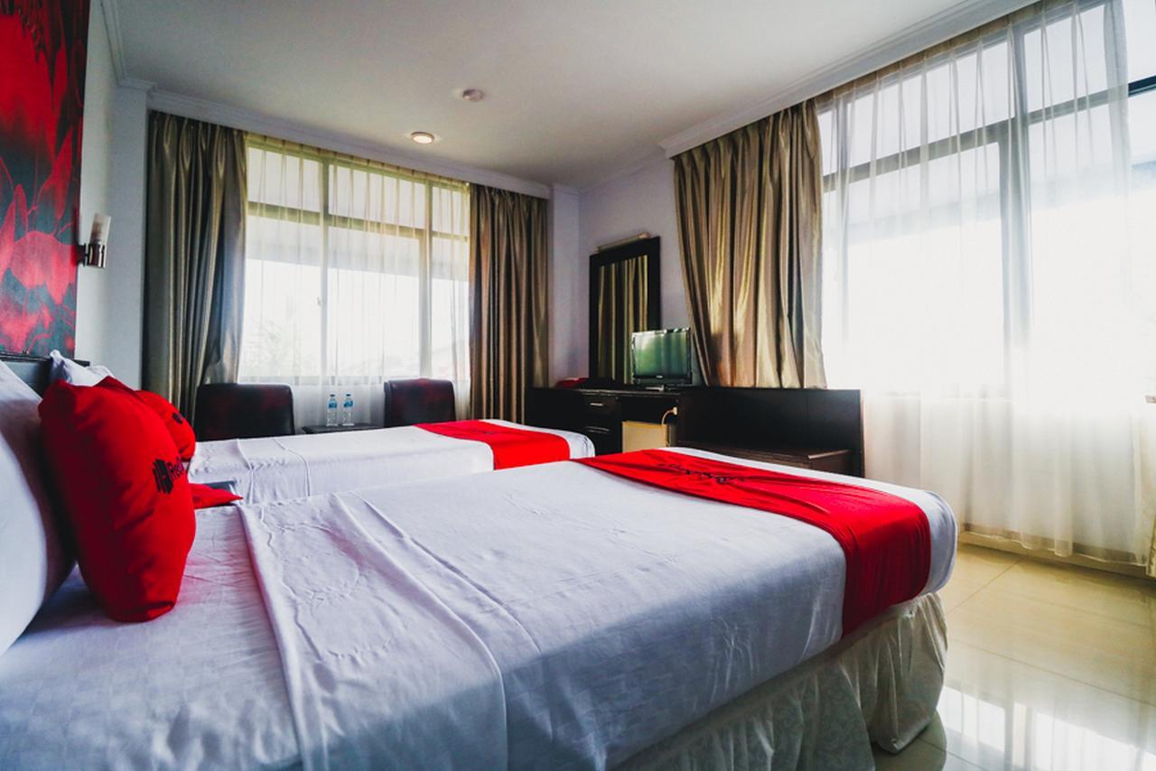Reddoorz Plus Near Mall Ratu Indah 2 Macasar Exterior foto