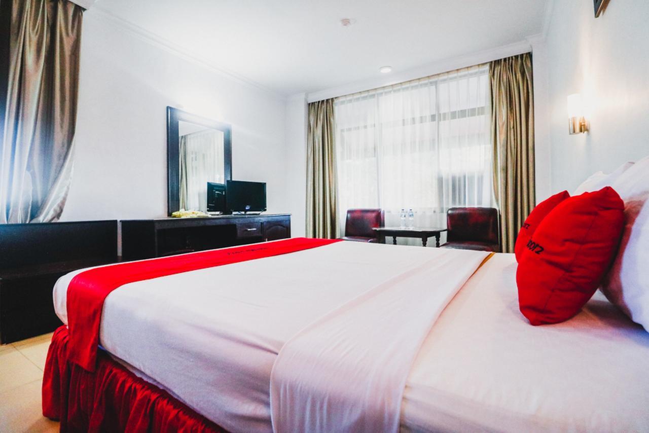 Reddoorz Plus Near Mall Ratu Indah 2 Macasar Exterior foto